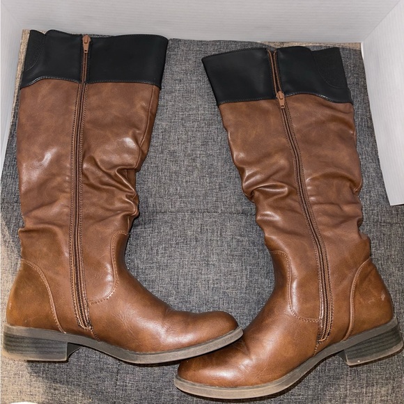 Nine West - Brown Boots with Black Top - Size 7.5 - Picture 2 of 11